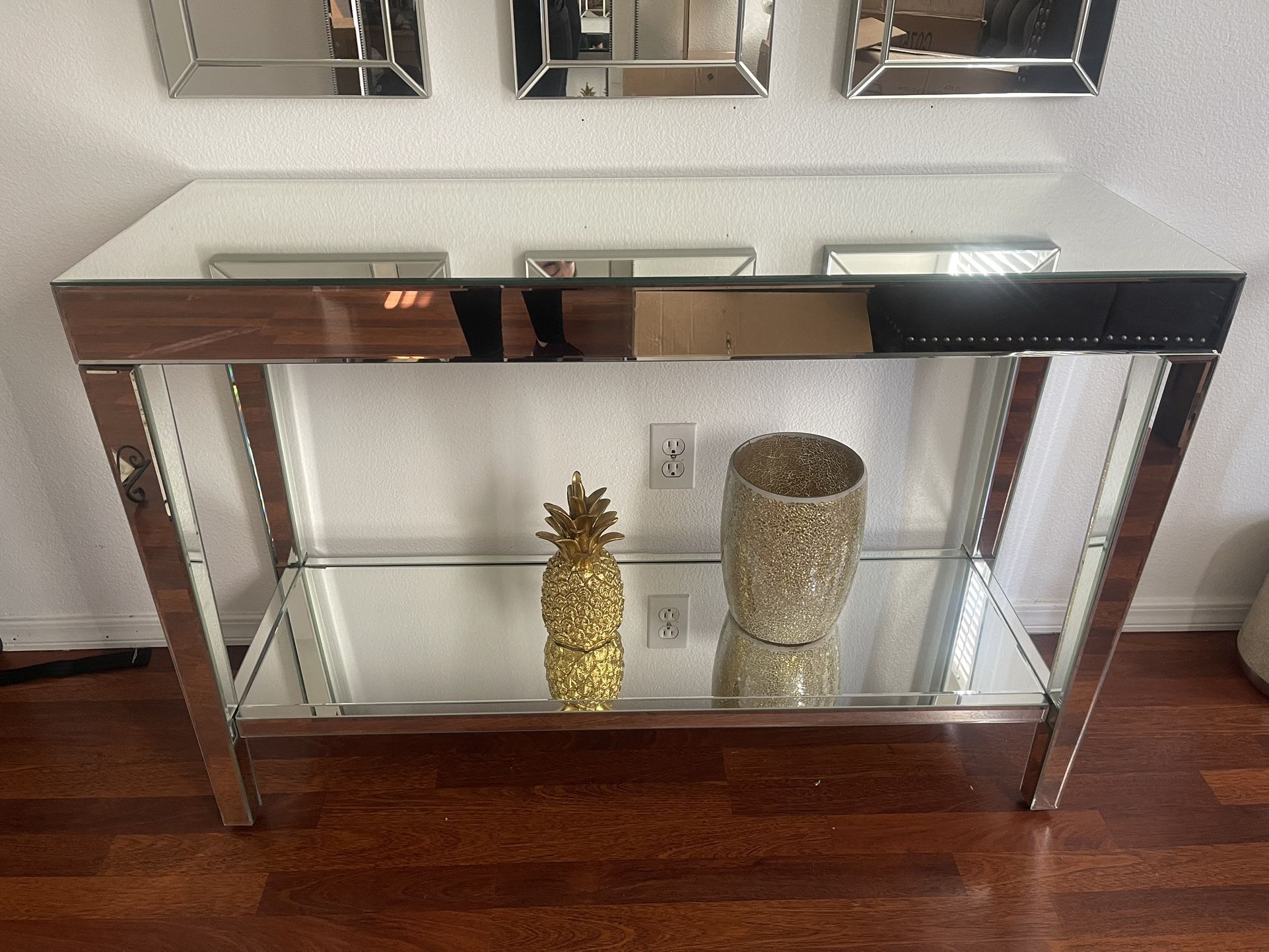 Mirror Entry Table