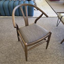 MC Wishbone Dining Chair