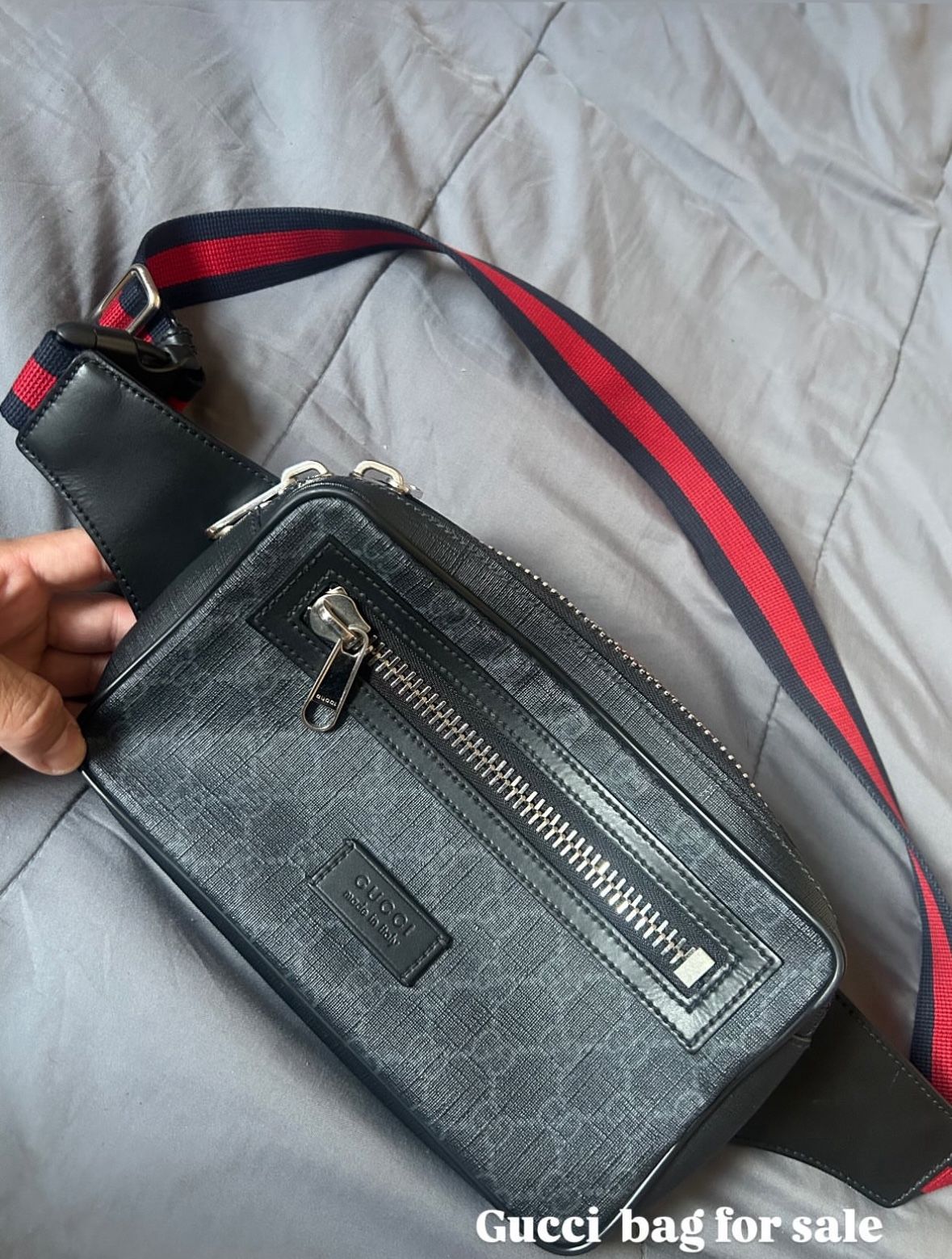 Gucci Supreme bag