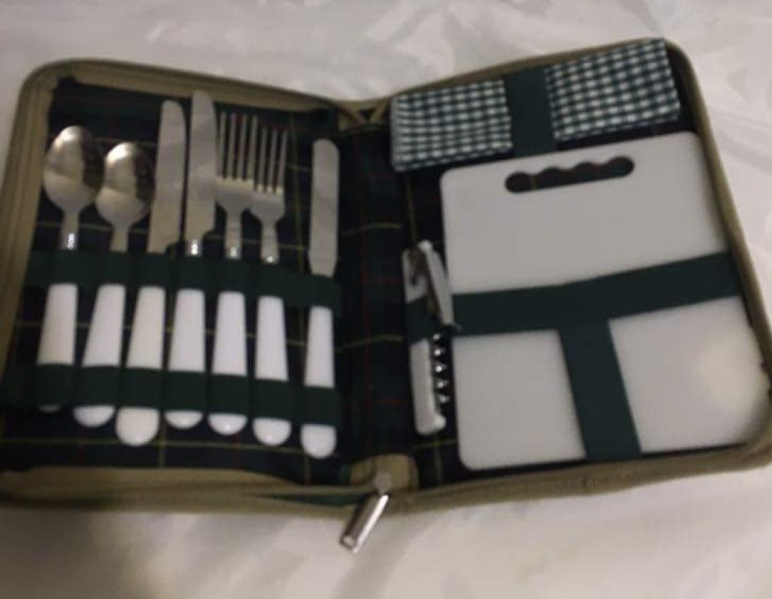 Vintage Tartan Plaid Packable Compact Picnic Set Knives Forks Spoons Napkins
