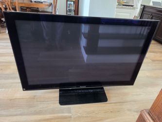 Panasonic plasma TV 54in  TC-P54V10