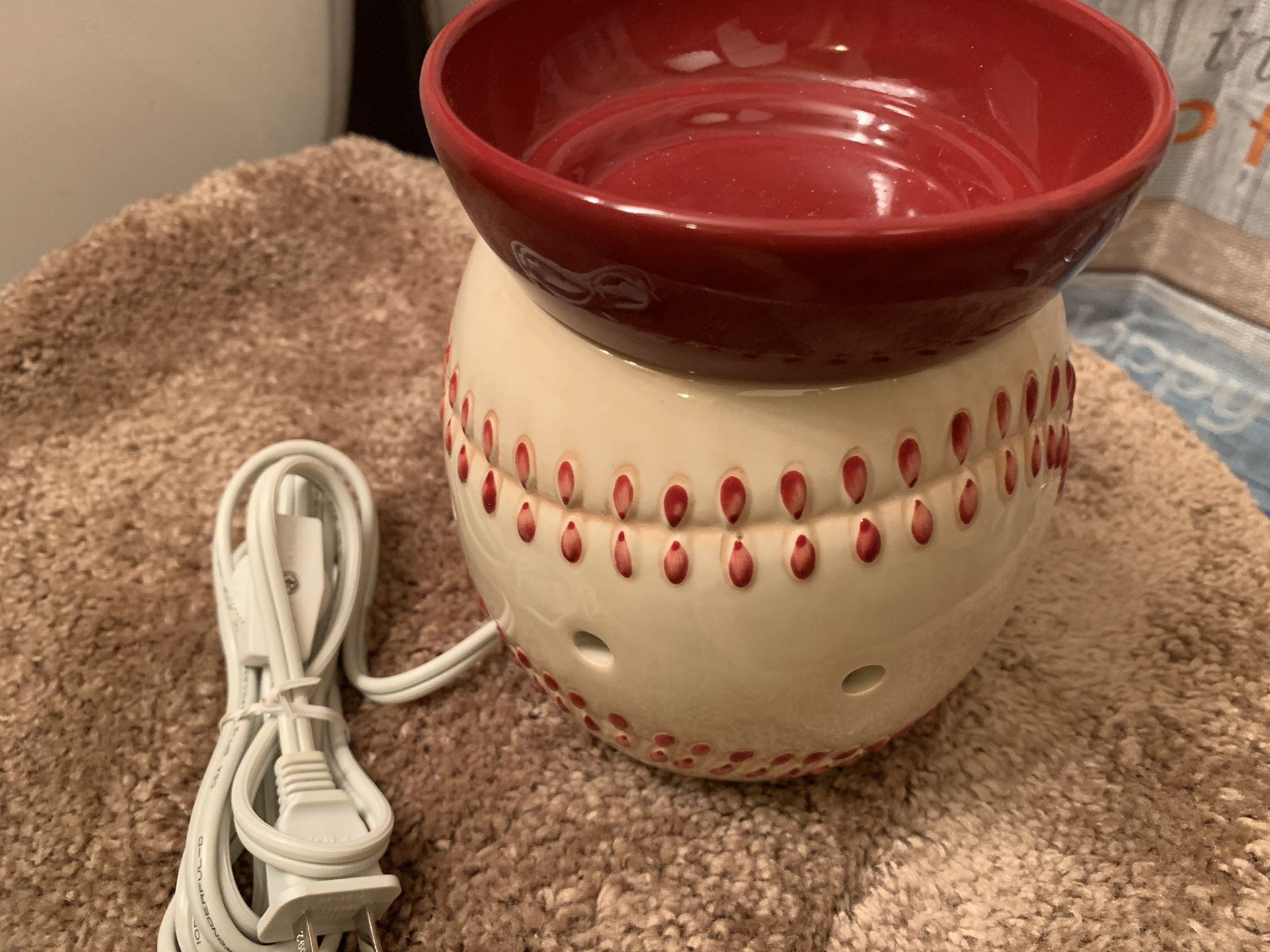 Collectible Retired Scentsy Warmer
