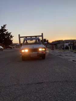 1986 Nissan Truck