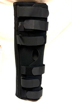 Pro care Knee Immobilizer Strong Comfortable Support Practical Knee Splint Brace with Six Adjustable Straps