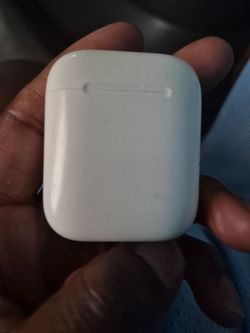 Empty air pod case