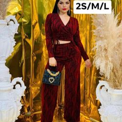 New Women's 2 Piece Set Size S/M/L