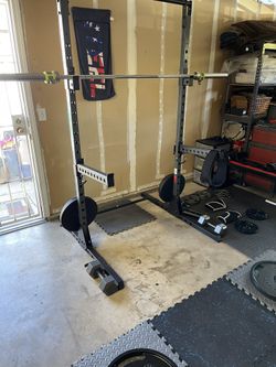 Squat Rack. Nearly New.