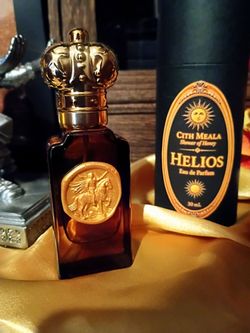 Helios Eau de Parfum – Amber Woods, Frankincense & Vanilla | Handcrafted Artisan Perfume | 30 mL