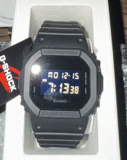 Brand New W/ Box/Papers - Casio G-Shock Men's Digital Watch