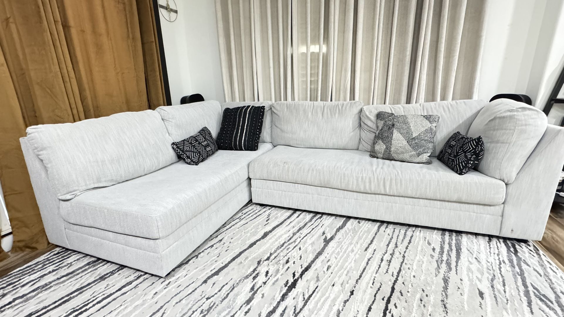 L shaped sectional couch