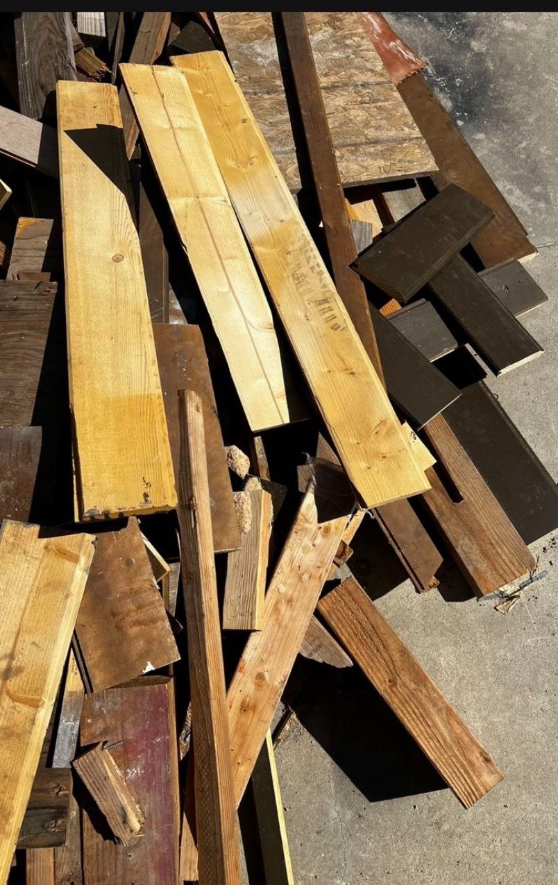FREE Lumber Scraps For Small project or Firewood