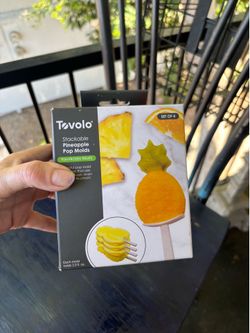 Brand new in box Tovolo pineapple pop molds.