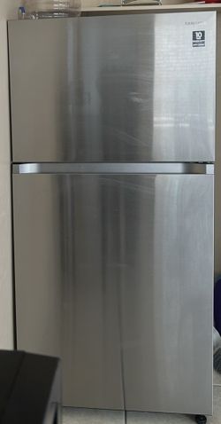 STAINLESS STEEL SAMSUNG REFRIGERATOR
