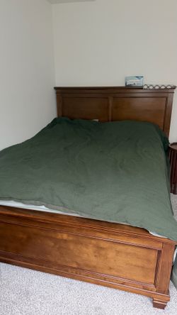 King size bed with mattress