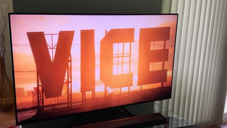 Samsung 8K 65” TV