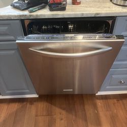 Dishwasher Kitchen Aid
