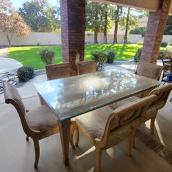 Dining Room Table And Chairs 