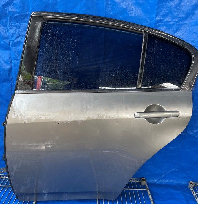 INFINITI G25 G35 G37 Q40 SEDAN REAR LEFT SIDE DOOR ASSEMBLY TAN K51