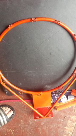 Basketball rim
