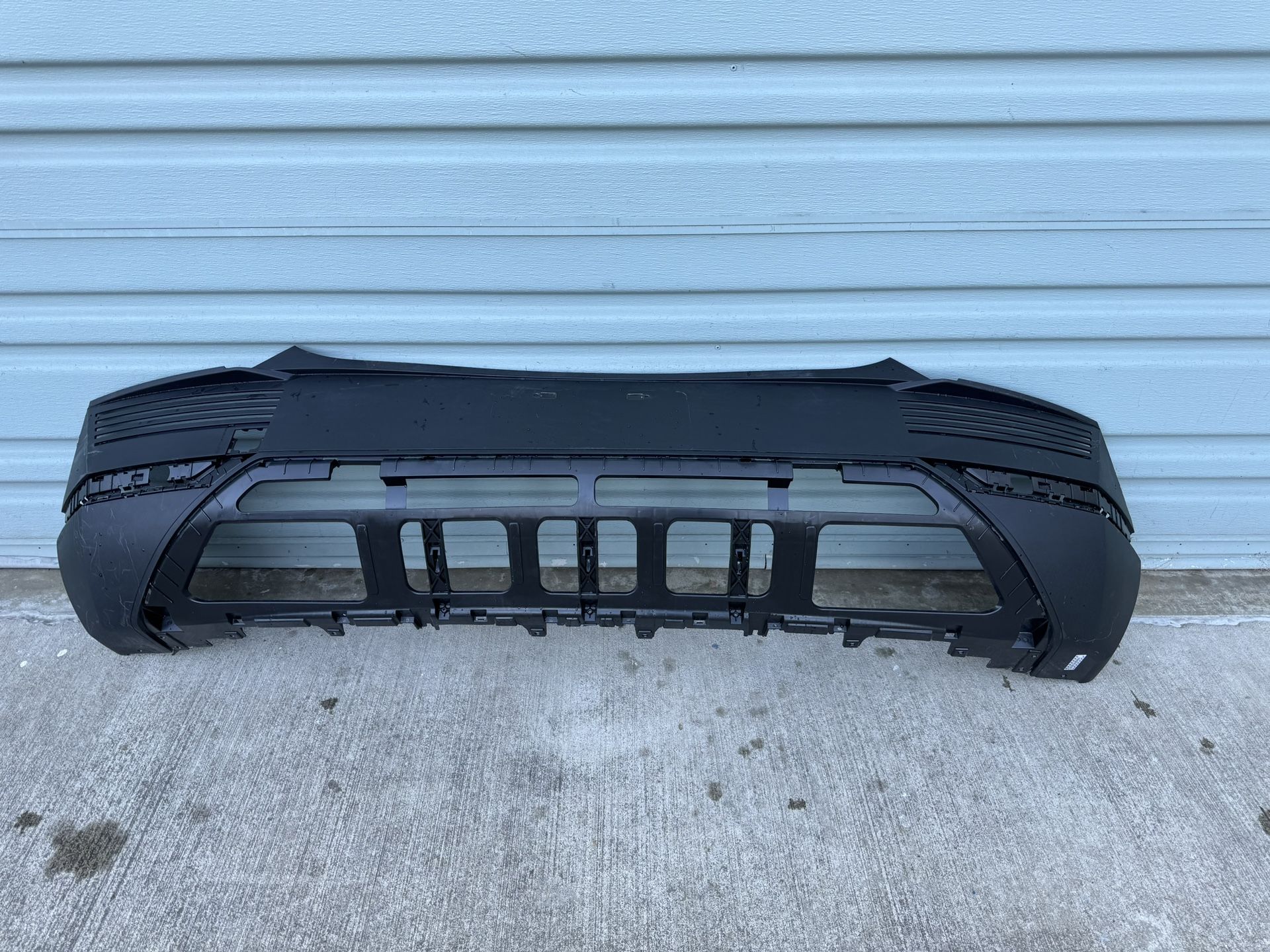 2022 2023 HYUNDAI IONIQ 5 EV REAR BUMPER COVER 