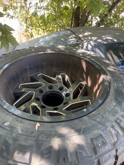 Off-Road Wheel and Tire Combo 24”