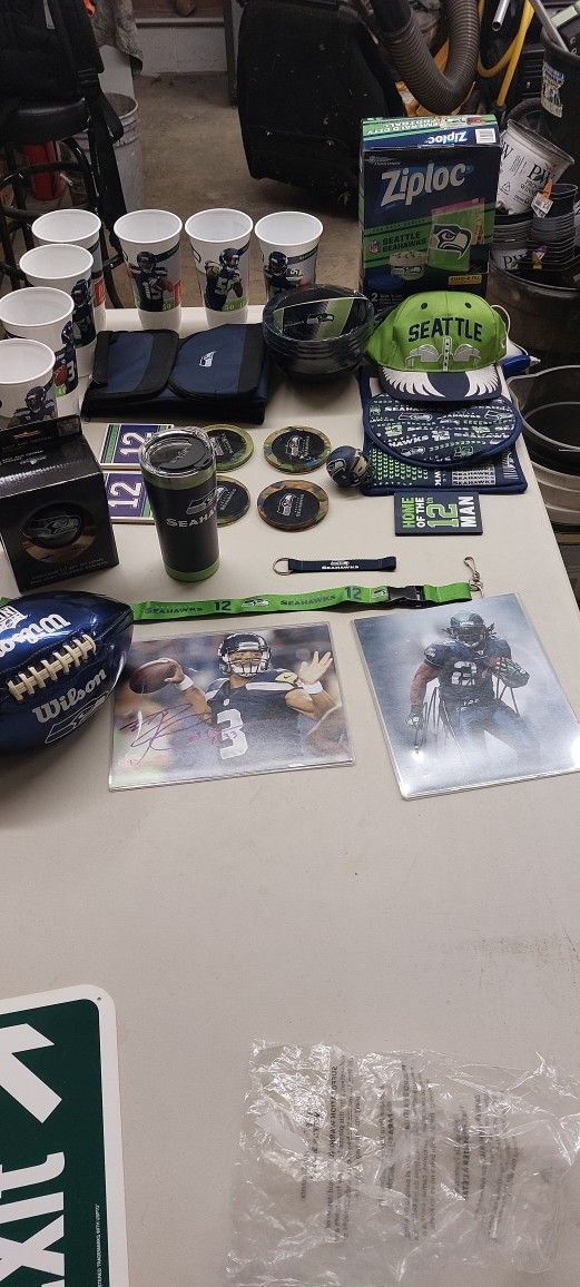 Elvis, Marilyn, Seahawks, Jeff Gordon and More