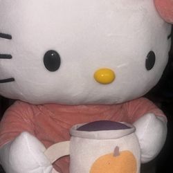 Hello Kitty Fall Latte Greeter
