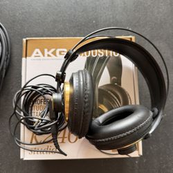 K240 STUDIO HEADPHONES