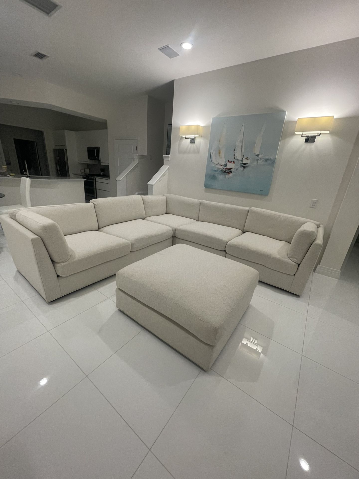 2025 Sectional Sofa / Couch With Ottoman