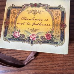 Victorian Trading Company Empty Box 4“ X 3.25“ X 2.25“