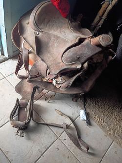 Horse saddle