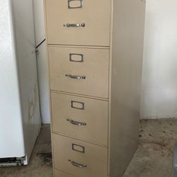 4-drawer Filing Cabinet 