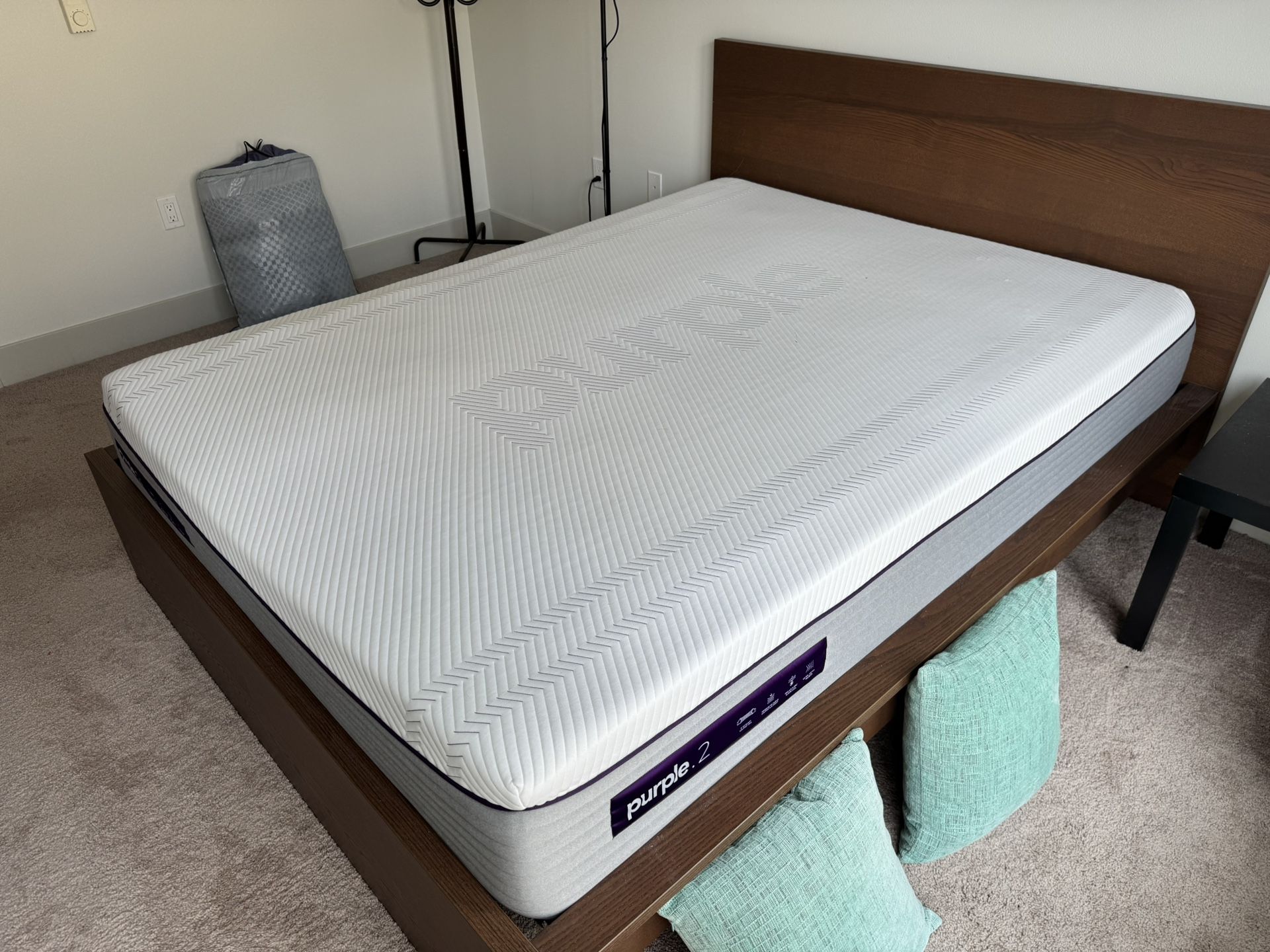 Queen Size Purple Hybrid Mattress