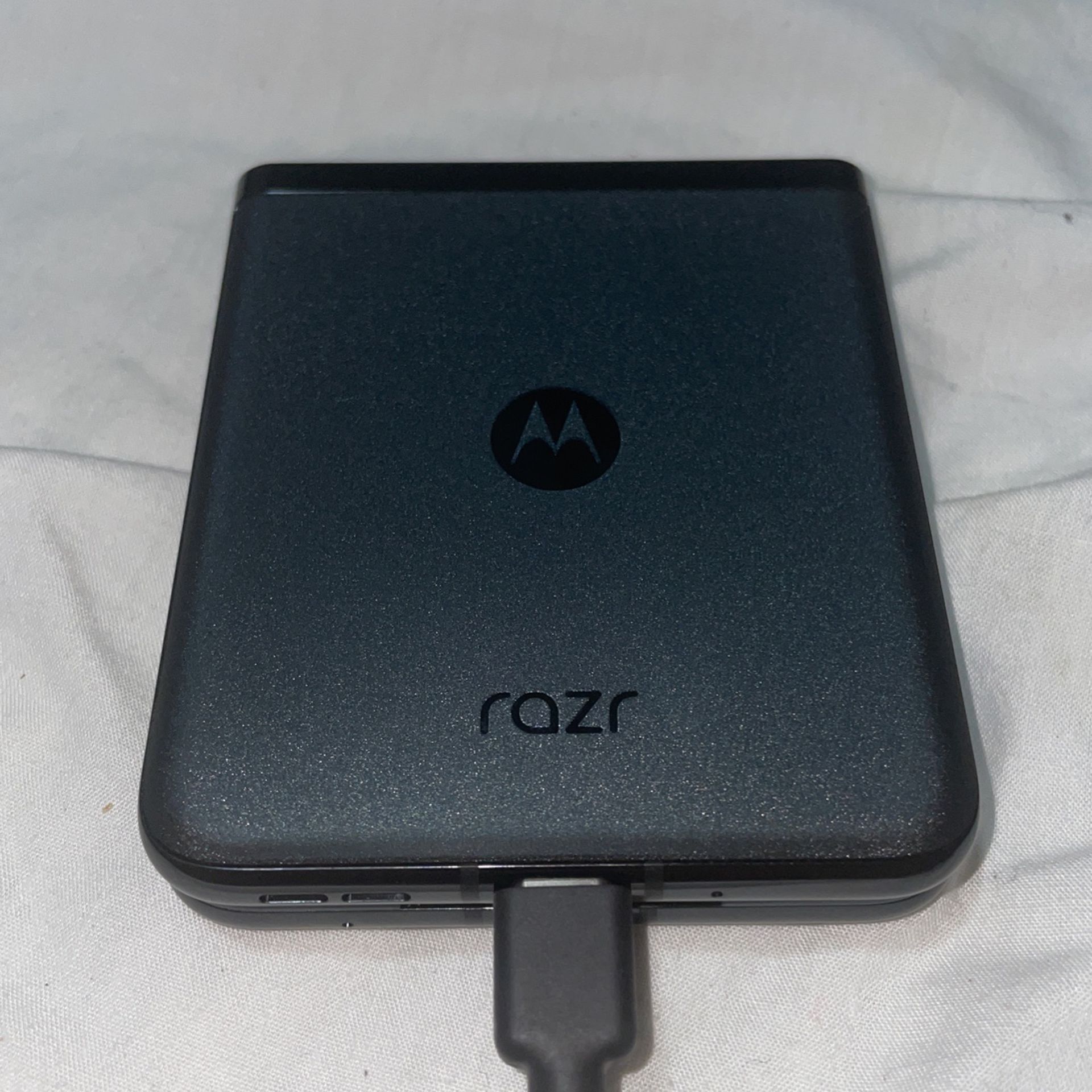 Moto Razr Plus 2023 T-Mobile 