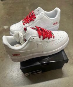 Supreme®/Nike® Air Force 1 Low