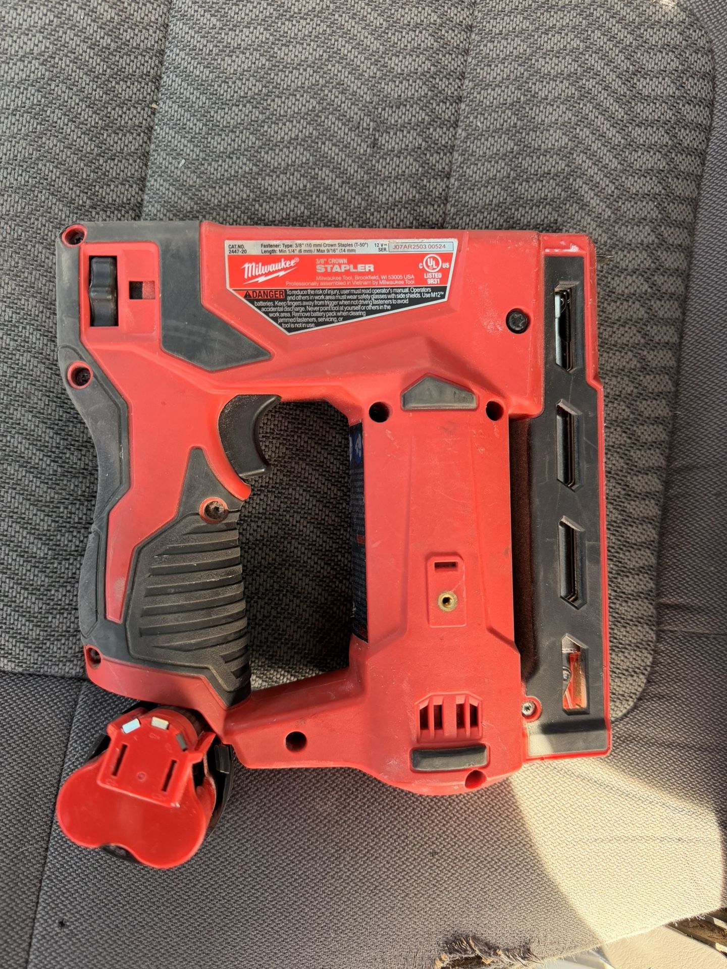 Milwaukee 3/8 Stapler