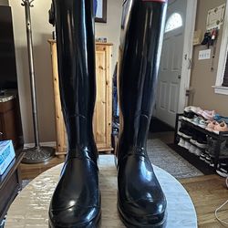 Like New/Tall Hunter Boots/Worn Once/Boot Care Kit/Thermal Insoles/Size 8