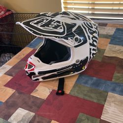 Dirt bike Helmet Tld