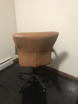 Desk chair