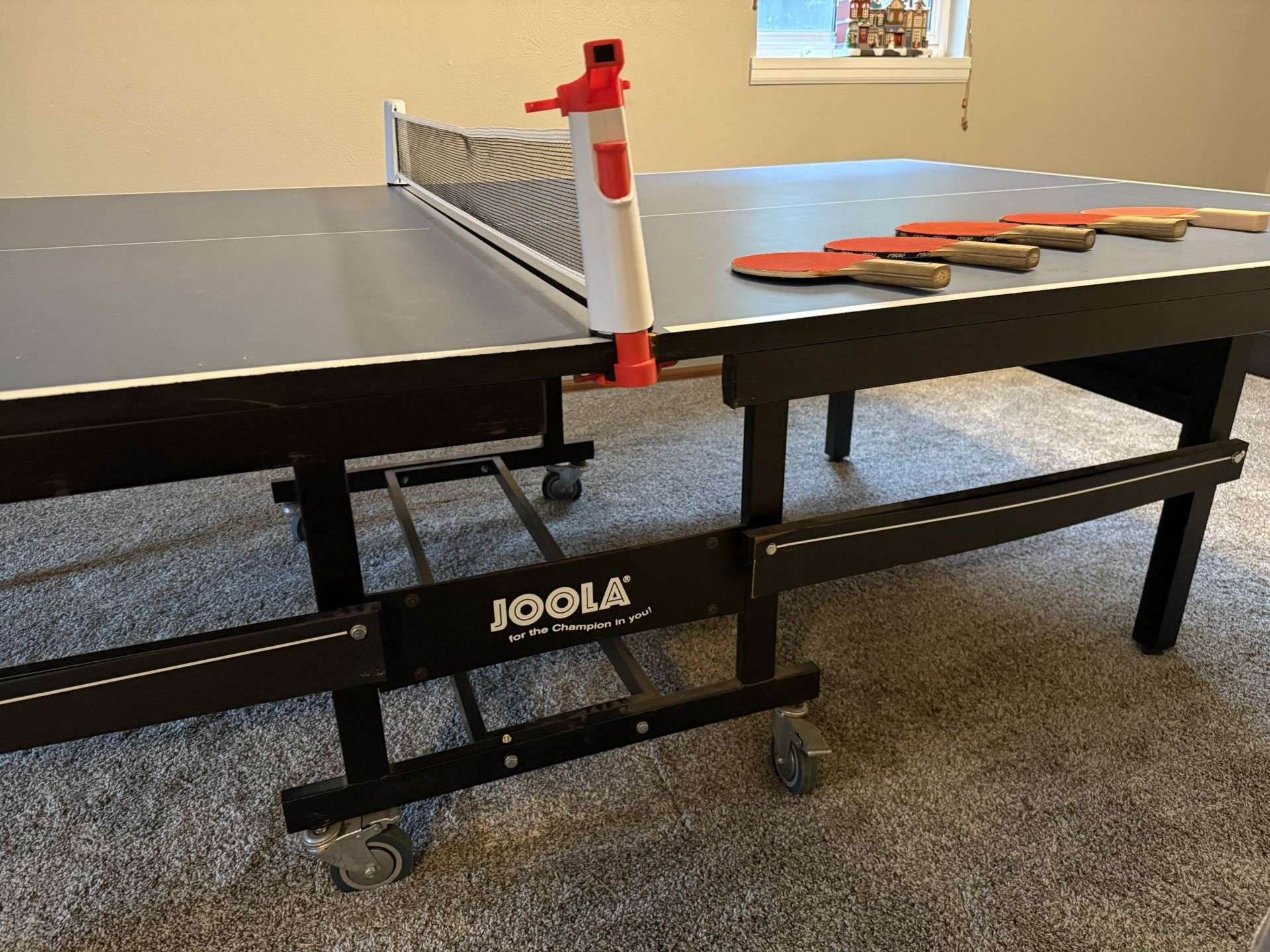 Ping Pong Table And Paddles