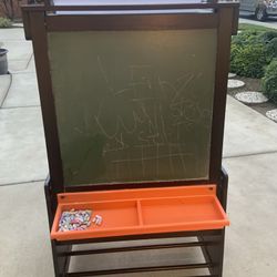 KidKraft Wooden Deluxe Learn & Play Art Easel ( Drawing, Painting and Chalk Board all in one)