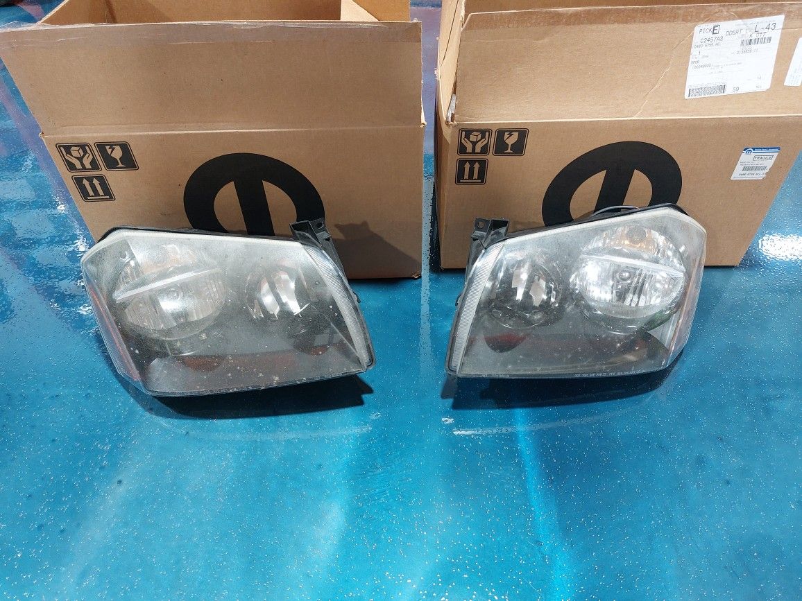 2006 Dodge Magnum Police Edition Headlights