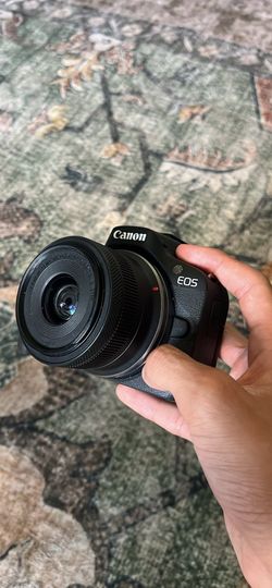 EOS R50 Cannon
