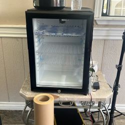 Mini Fridge 