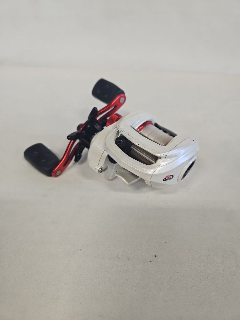 Abu Garcia MLFLP Right Hand Baitcasting Reel 6.4:1 5 Bearings 815897-1