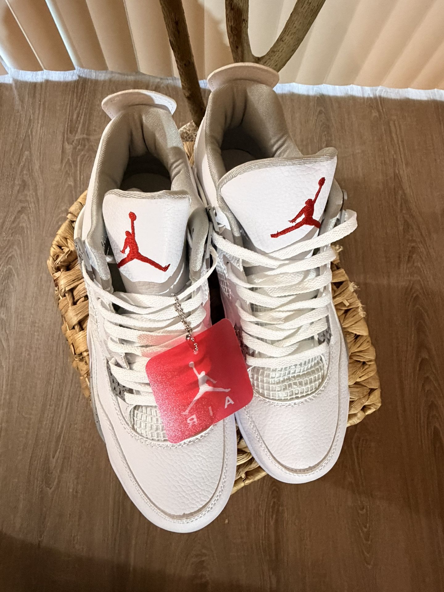 Jordan 4 Retro