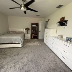 Queen Bedroom Set