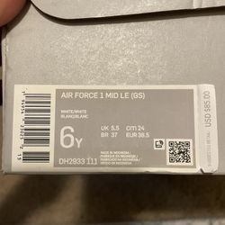 Nike Air Force 1’s Mid Top