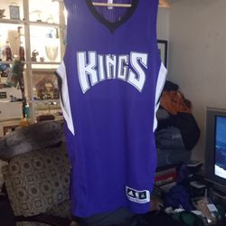 Sacramento Kings Jerseys & Gear.