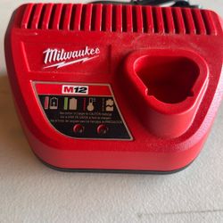 Milwaukee M12 
